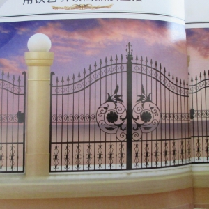 Wrought iron gates manufacturers China fancy driveway gate Hc-g1