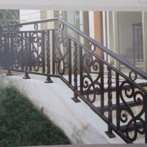 Wrought iron railings balustrades balcony manufacturers China garden metal steel railing sppliers Hc-r22