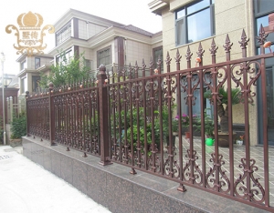 Aluminum fence